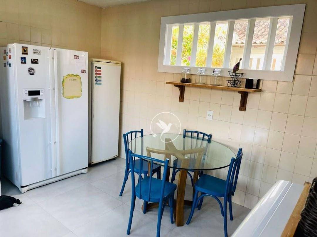 Casa à venda com 6 quartos, 400m² - Foto 13