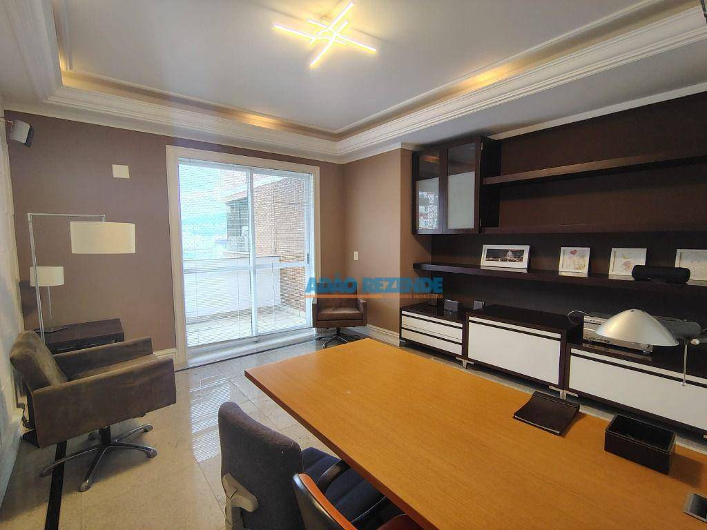 Apartamento à venda com 3 quartos, 256m² - Foto 14