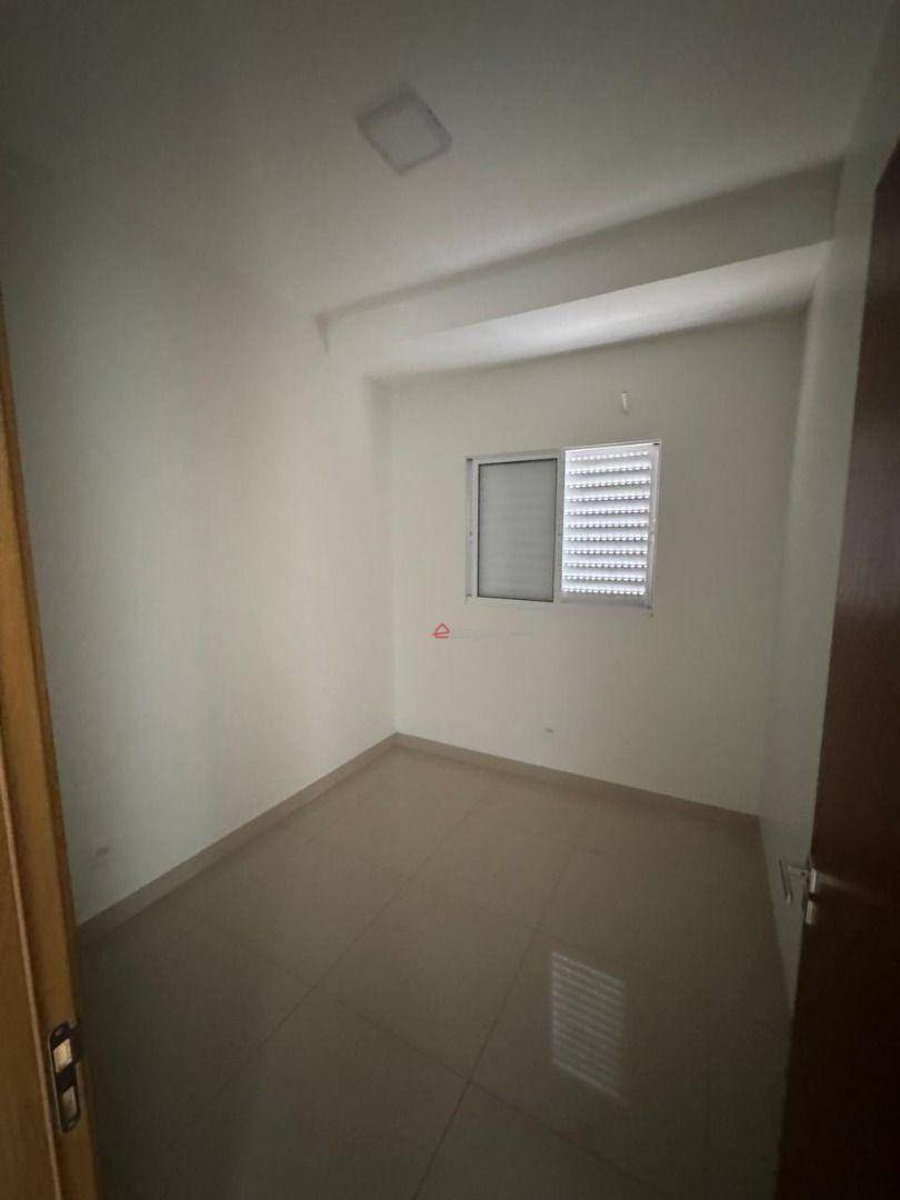 Apartamento para alugar com 2 quartos, 69m² - Foto 6