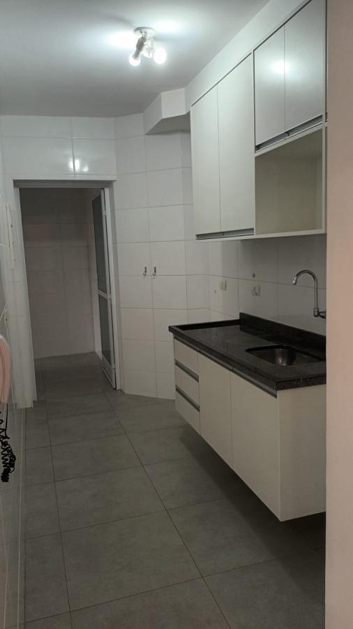 Apartamento para alugar com 2 quartos, 80m² - Foto 2