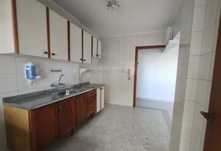 Apartamento à venda com 3 quartos, 96m² - Foto 8