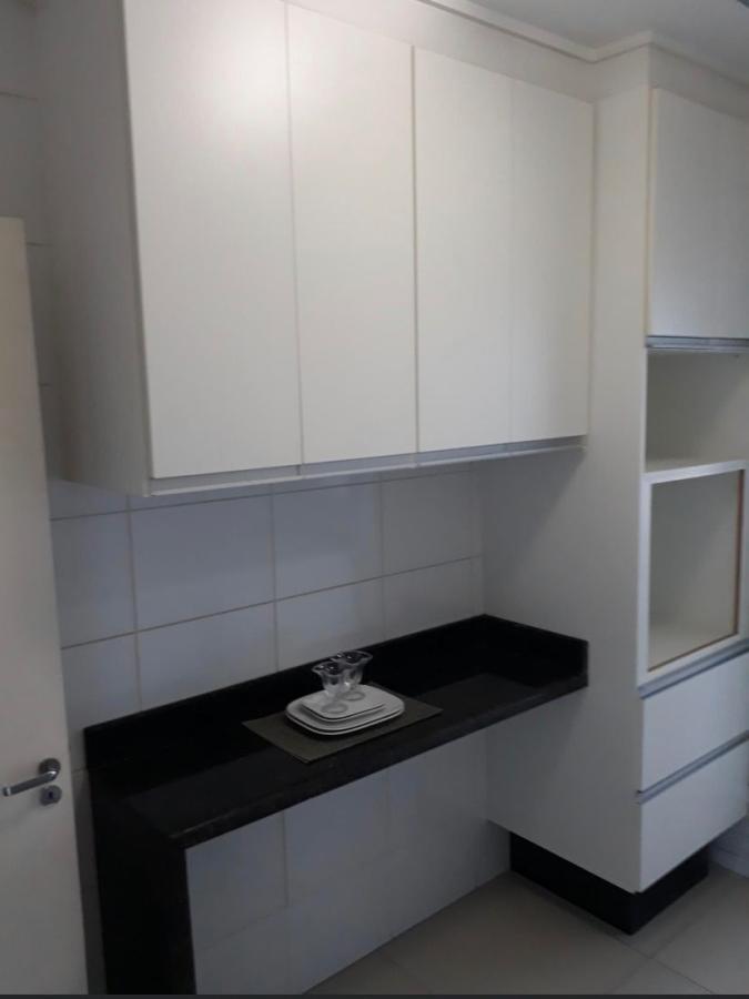 Apartamento para alugar com 2 quartos, 68m² - Foto 13