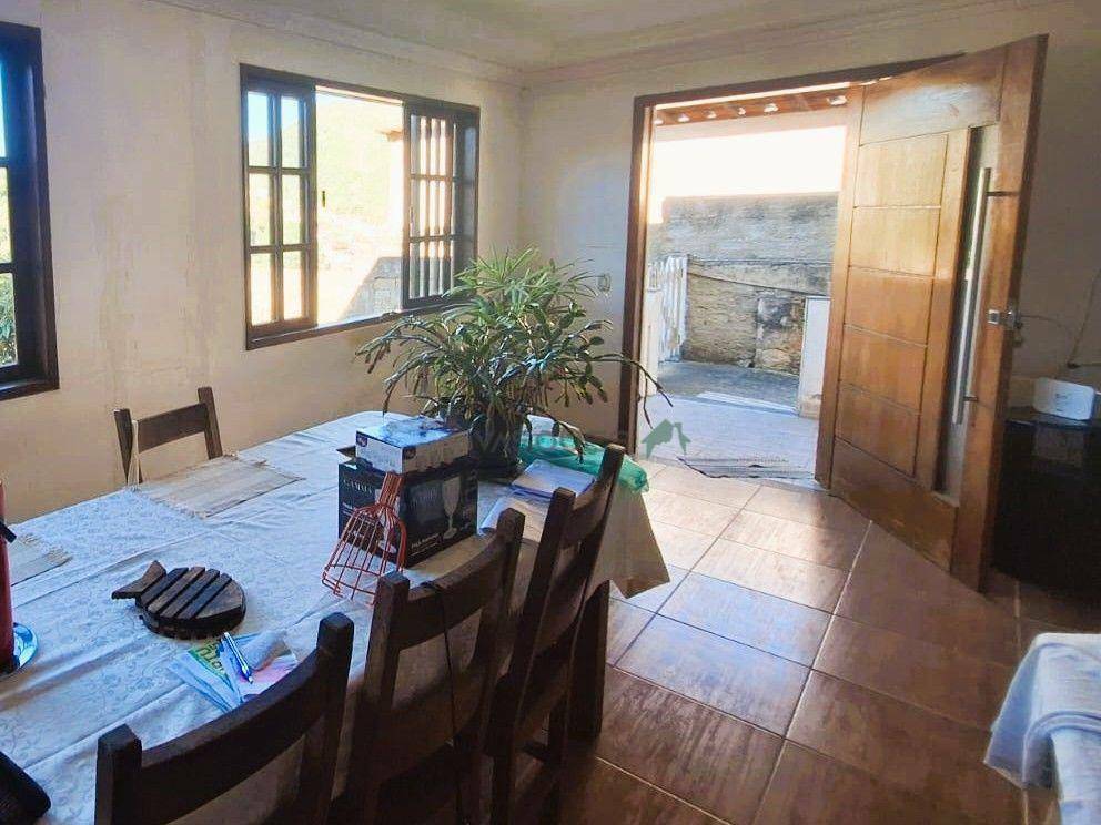 Casa à venda com 3 quartos, 80m² - Foto 4