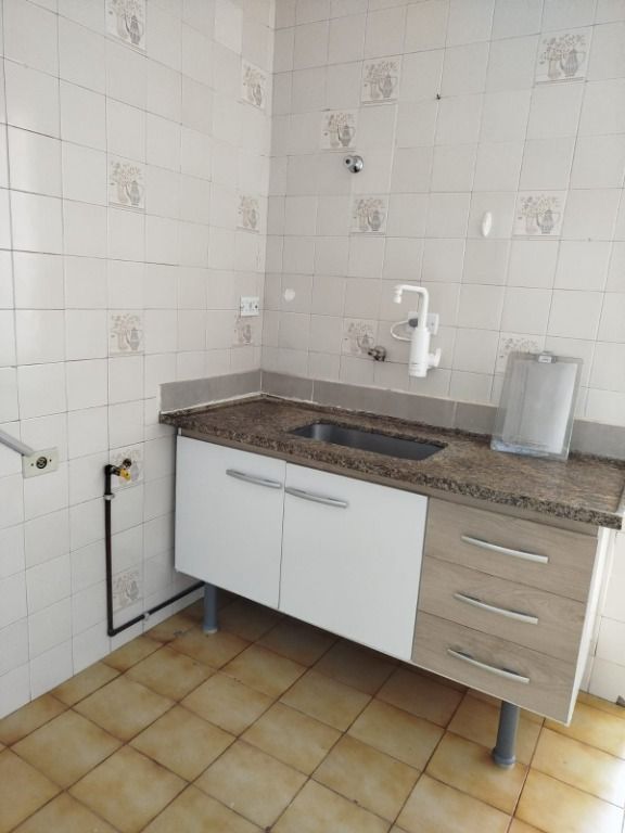 Apartamento para alugar com 2 quartos, 67m² - Foto 14