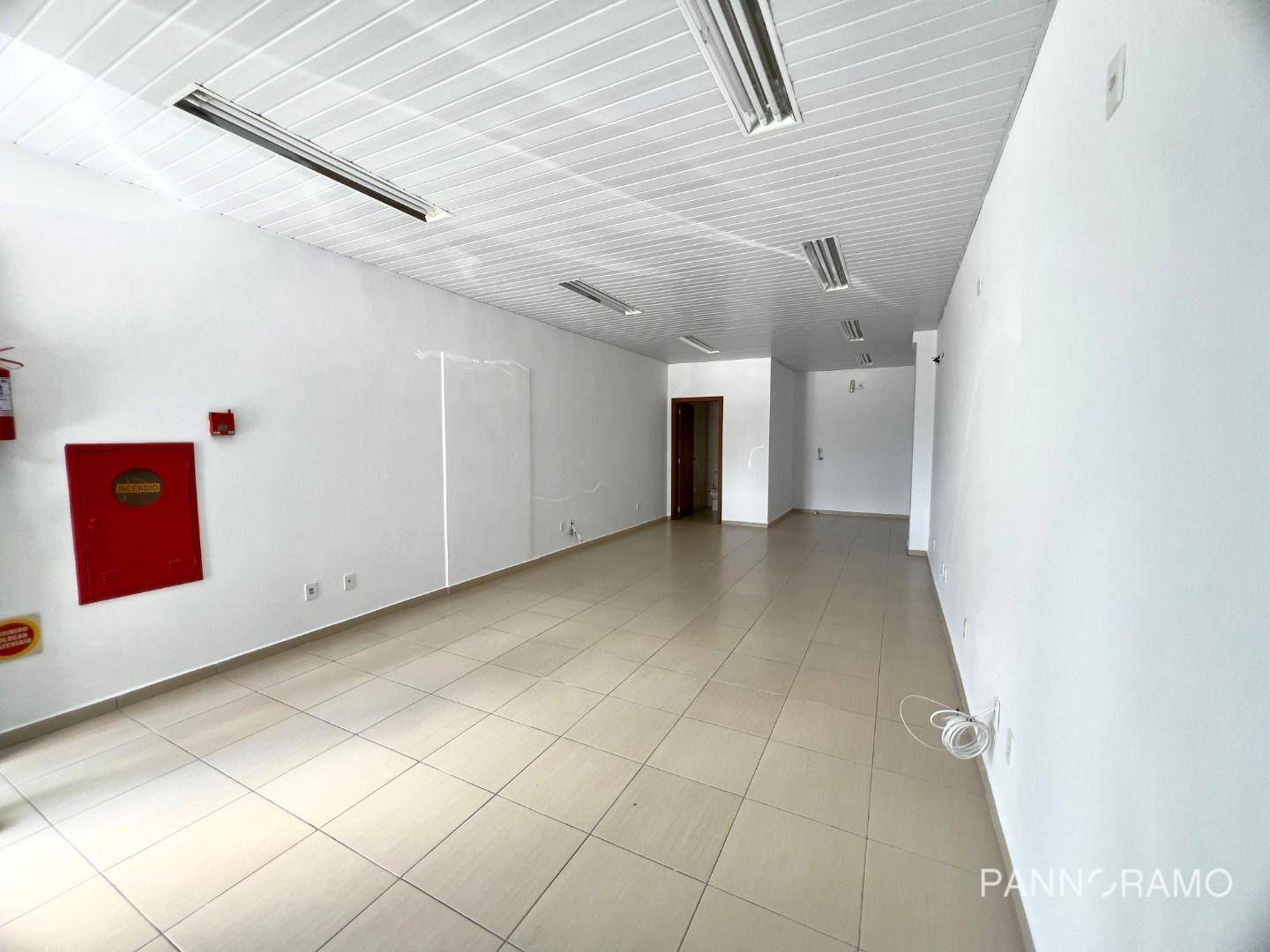 Loja-Salão para alugar, 60m² - Foto 6