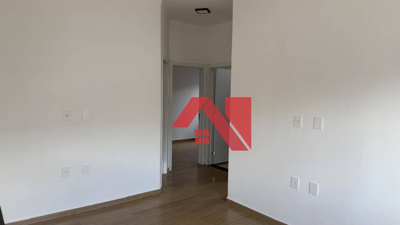 Casa à venda com 3 quartos, 70m² - Foto 9