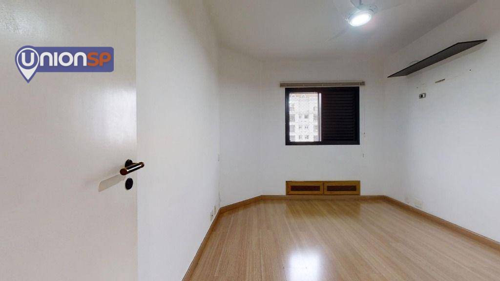 Apartamento à venda com 3 quartos, 158m² - Foto 16