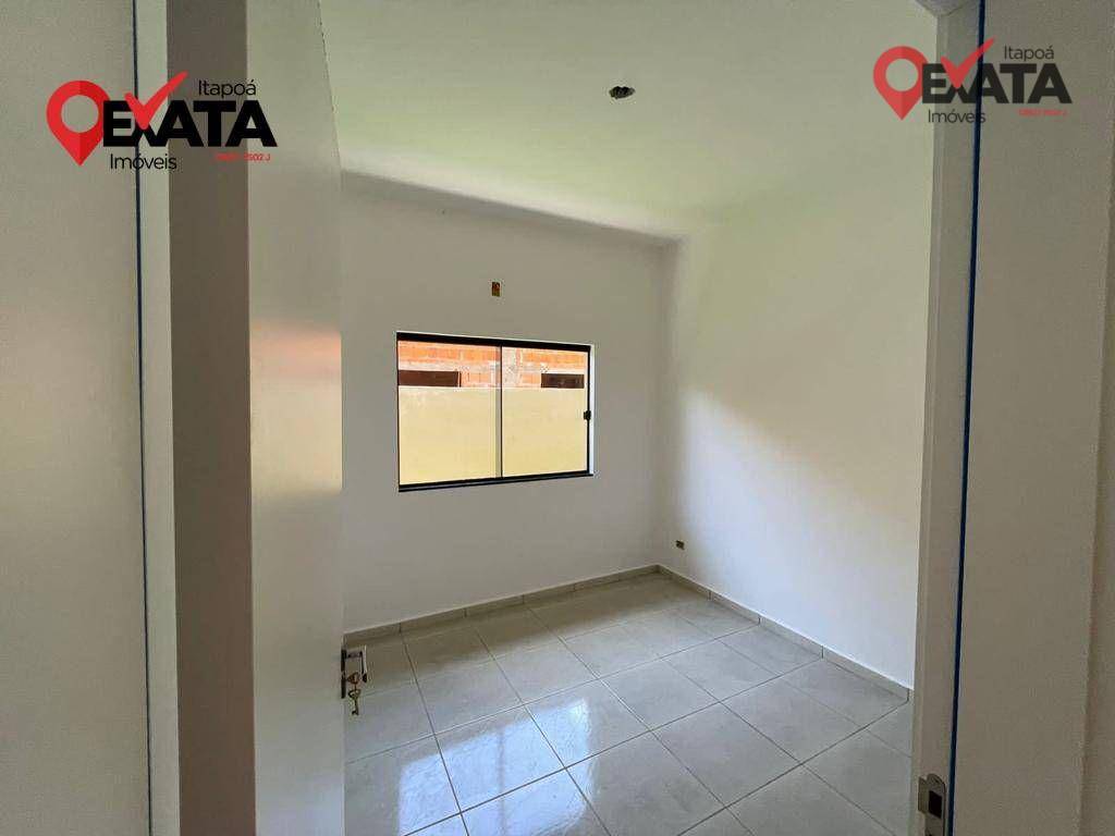 Casa à venda com 3 quartos, 97m² - Foto 9