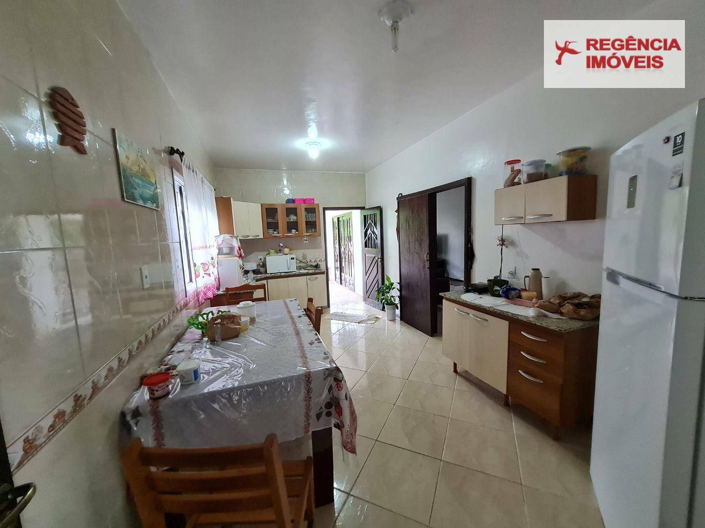 Casa à venda com 4 quartos, 211m² - Foto 18