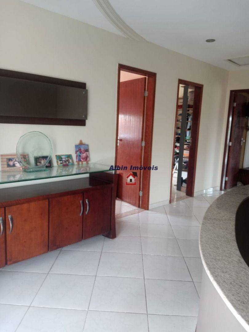 Casa à venda com 4 quartos, 280m² - Foto 21