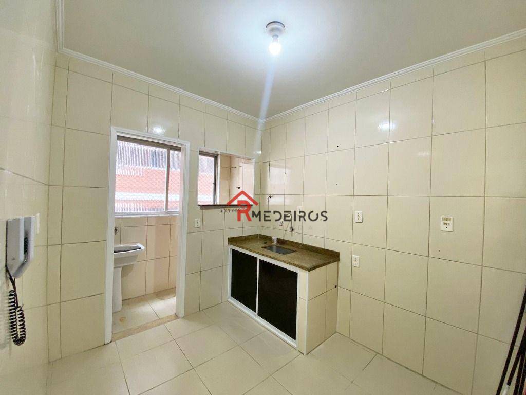 Apartamento à venda com 2 quartos, 62m² - Foto 5