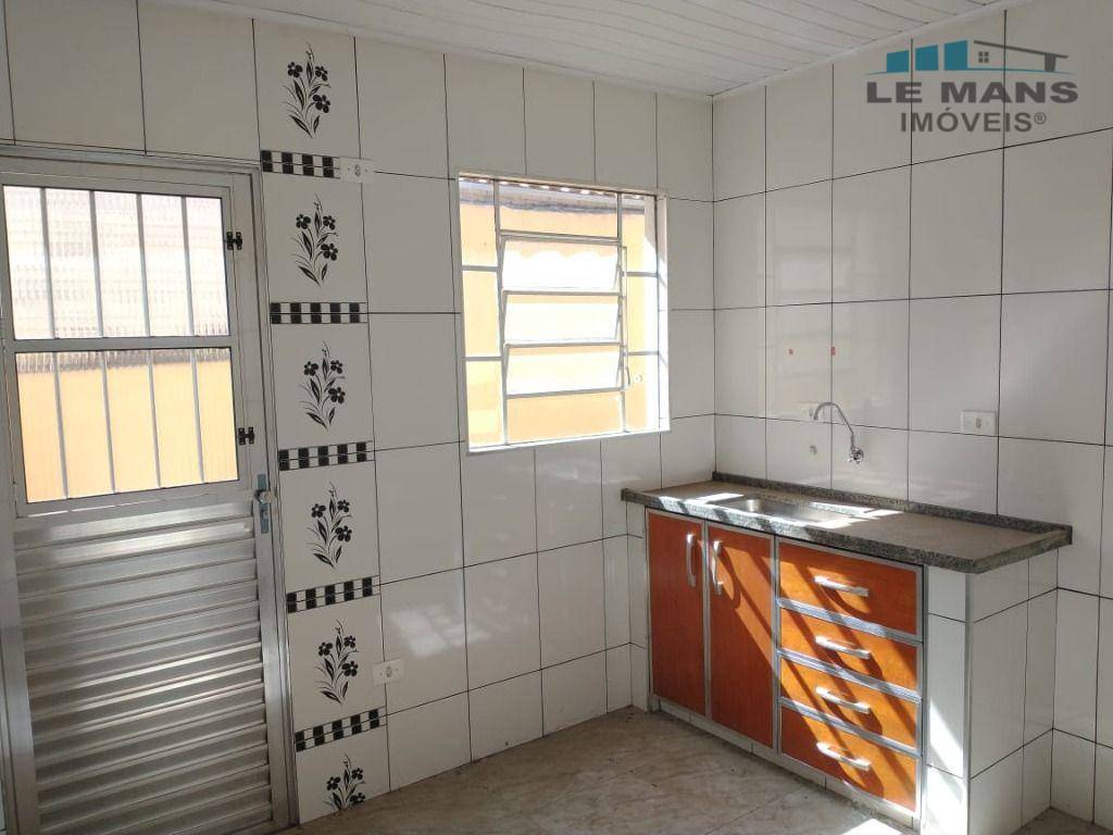 Casa à venda com 3 quartos, 73m² - Foto 10