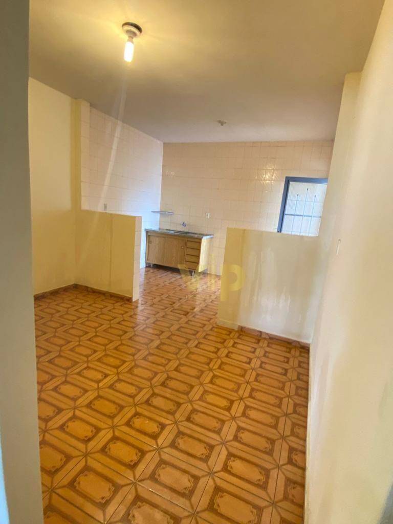 Sobrado à venda com 3 quartos, 220m² - Foto 3