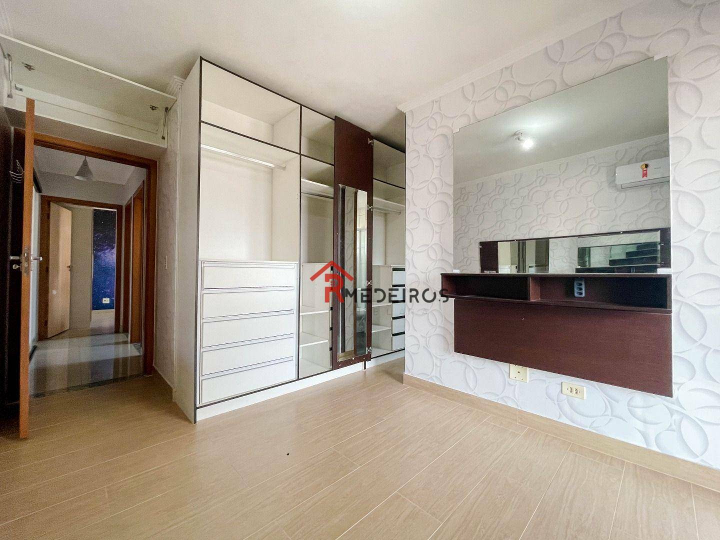 Apartamento à venda com 3 quartos, 120m² - Foto 7