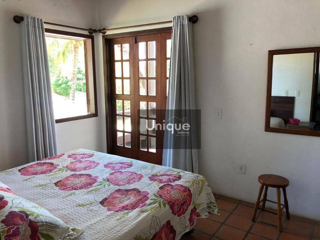 Casa à venda com 4 quartos, 300m² - Foto 21