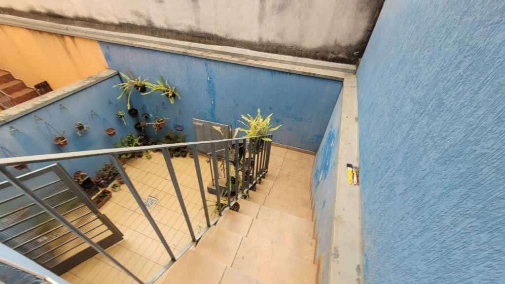 Sobrado à venda com 3 quartos, 225m² - Foto 5