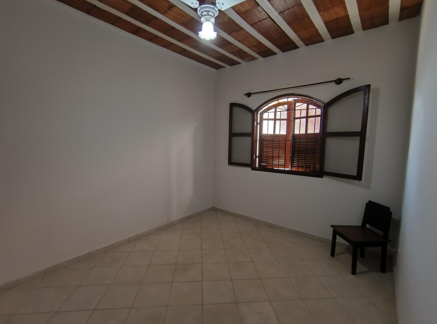 Casa à venda com 7 quartos, 450m² - Foto 14