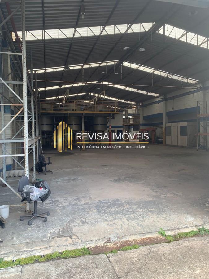 Depósito-Galpão-Armazém para alugar, 3200m² - Foto 1