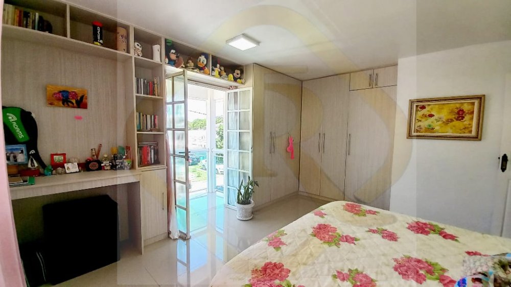 Casa de Condomínio à venda com 4 quartos, 300m² - Foto 7