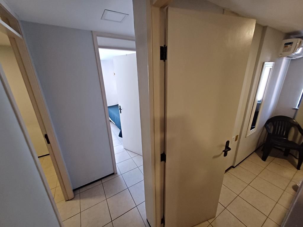 Apartamento para alugar com 3 quartos, 137m² - Foto 10