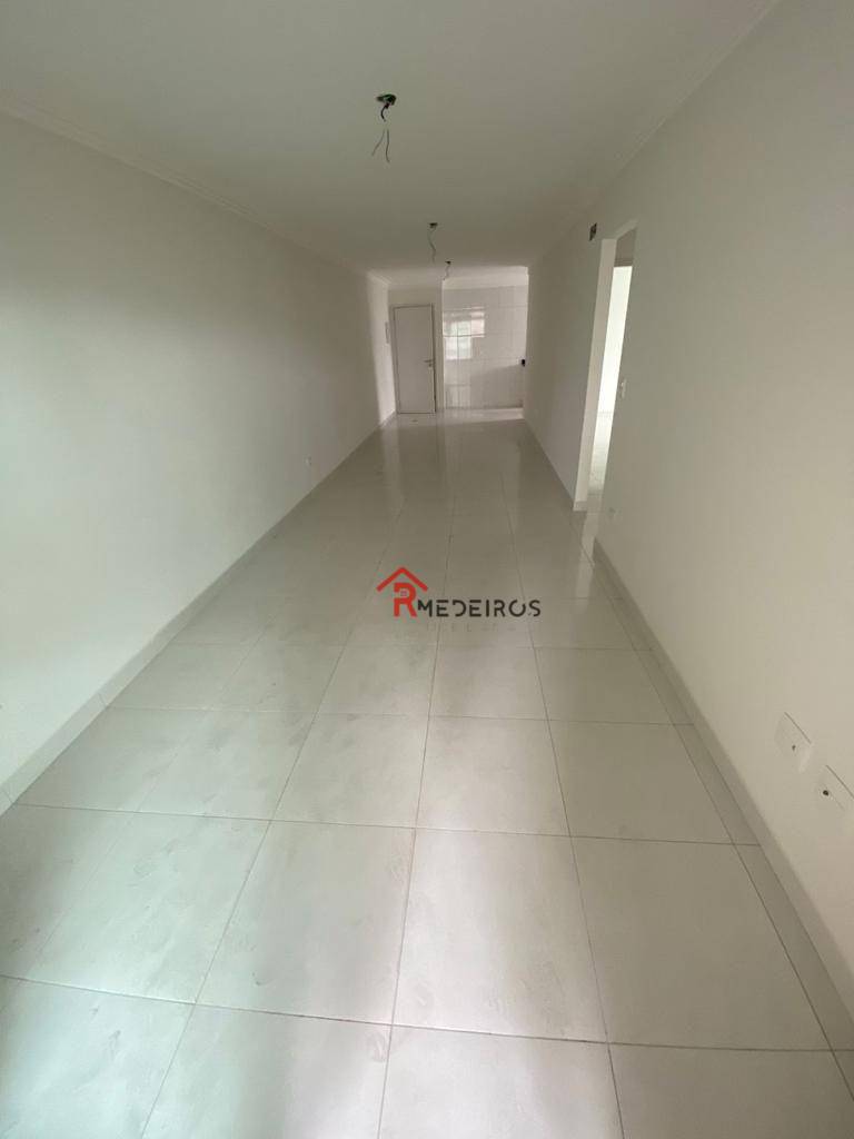 Apartamento à venda com 3 quartos, 122m² - Foto 2