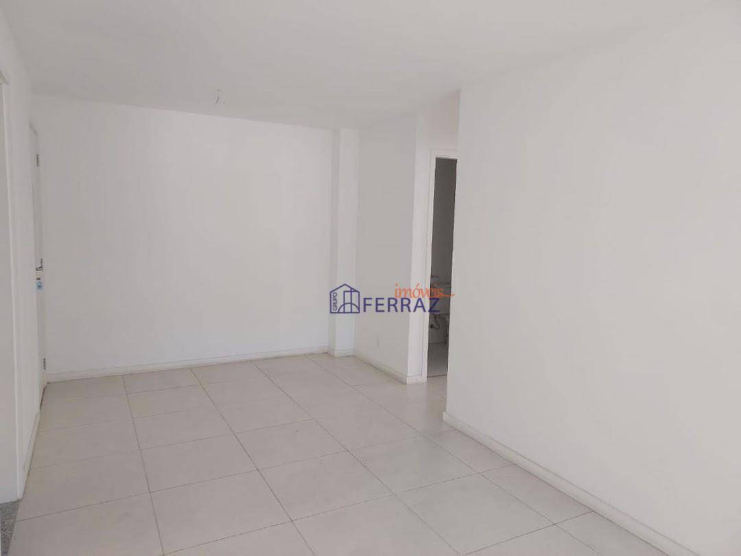 Apartamento à venda com 2 quartos, 72m² - Foto 6