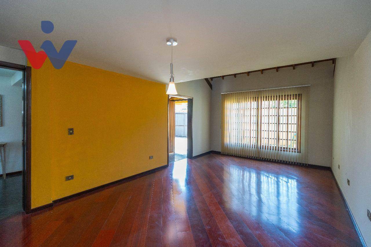 Casa para alugar com 4 quartos, 329m² - Foto 17