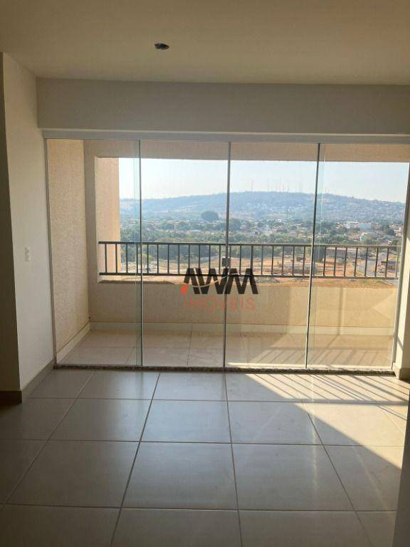 Apartamento à venda com 3 quartos, 76m² - Foto 3