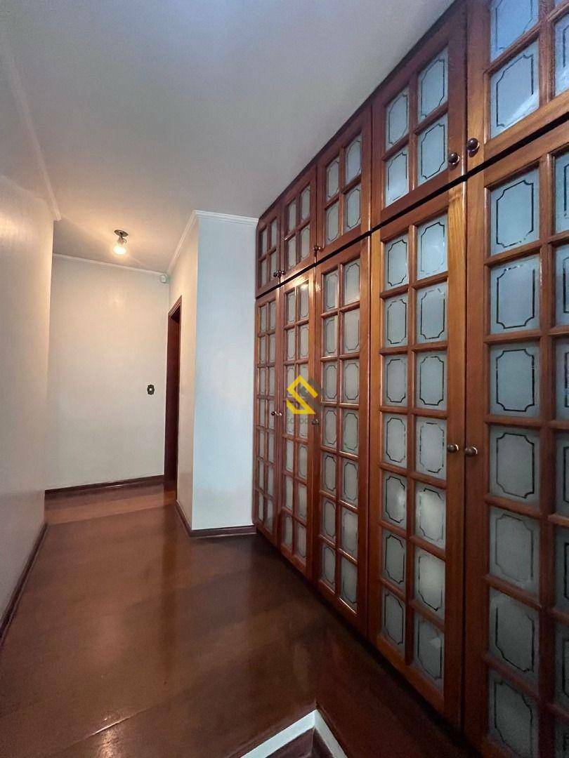 Casa à venda com 3 quartos, 200m² - Foto 43