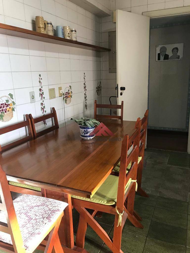 Apartamento à venda com 4 quartos, 250m² - Foto 22