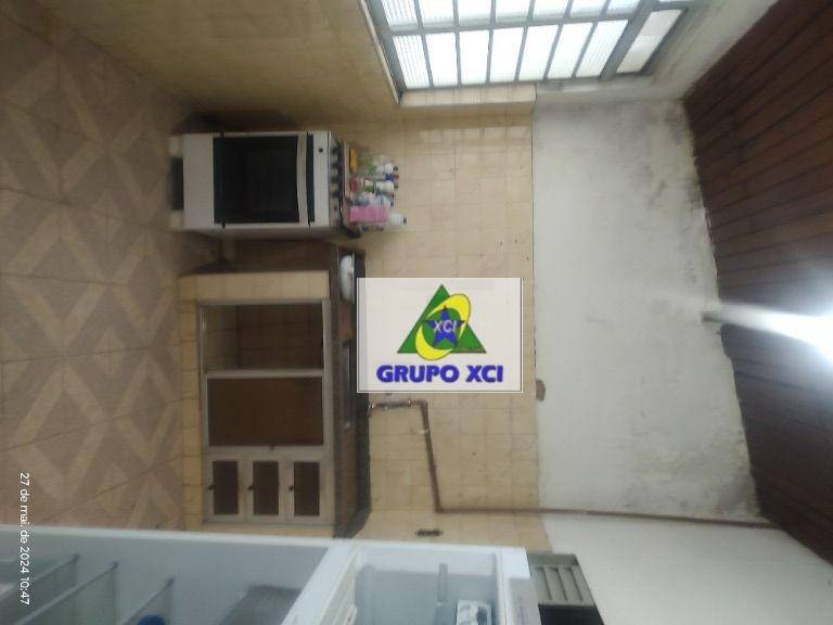 Casa à venda com 2 quartos, 151m² - Foto 9