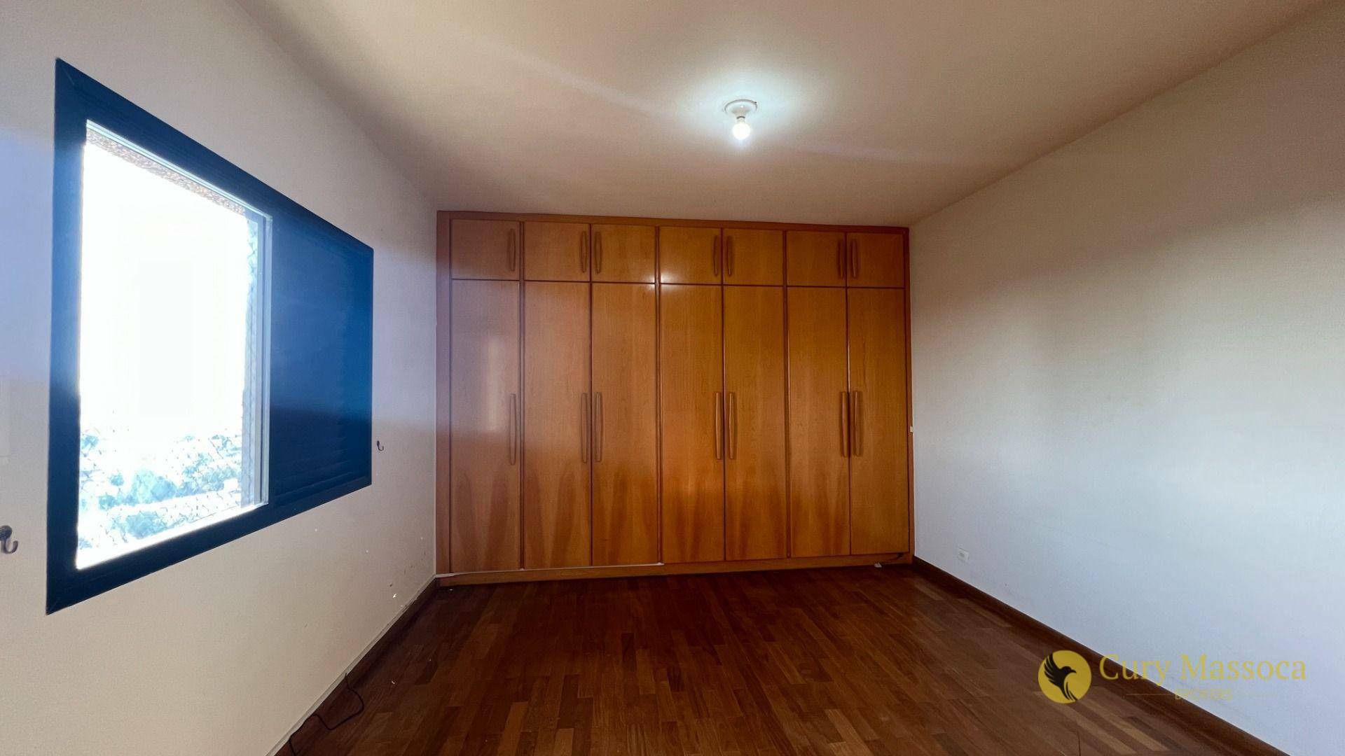 Apartamento para alugar com 4 quartos, 247m² - Foto 19