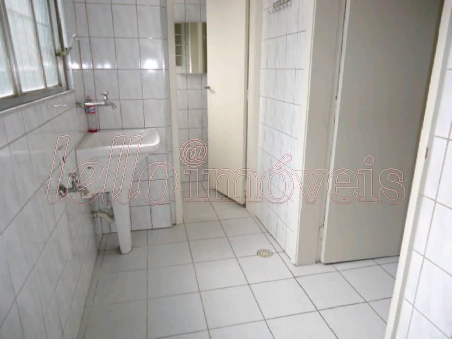 Apartamento para alugar com 2 quartos, 75m² - Foto 13