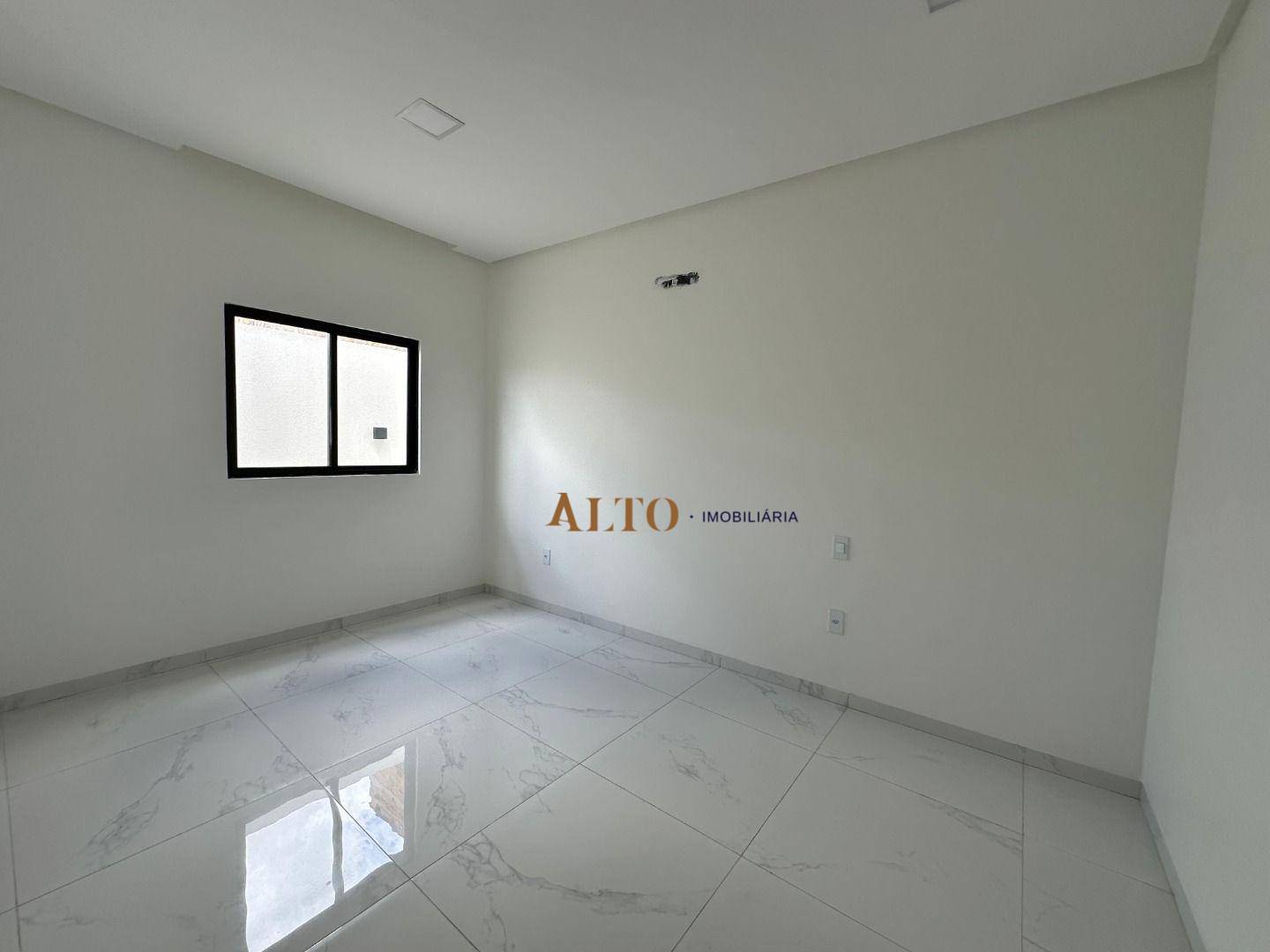 Casa à venda com 3 quartos, 124m² - Foto 8