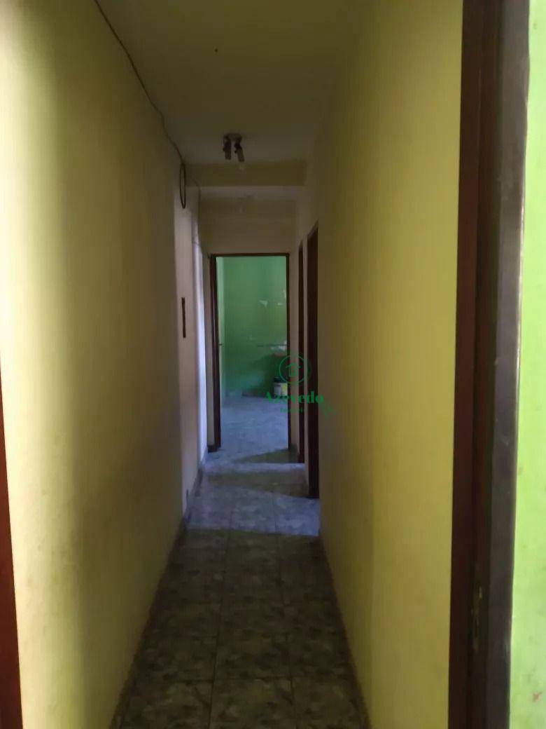 Casa à venda com 5 quartos, 150m² - Foto 13