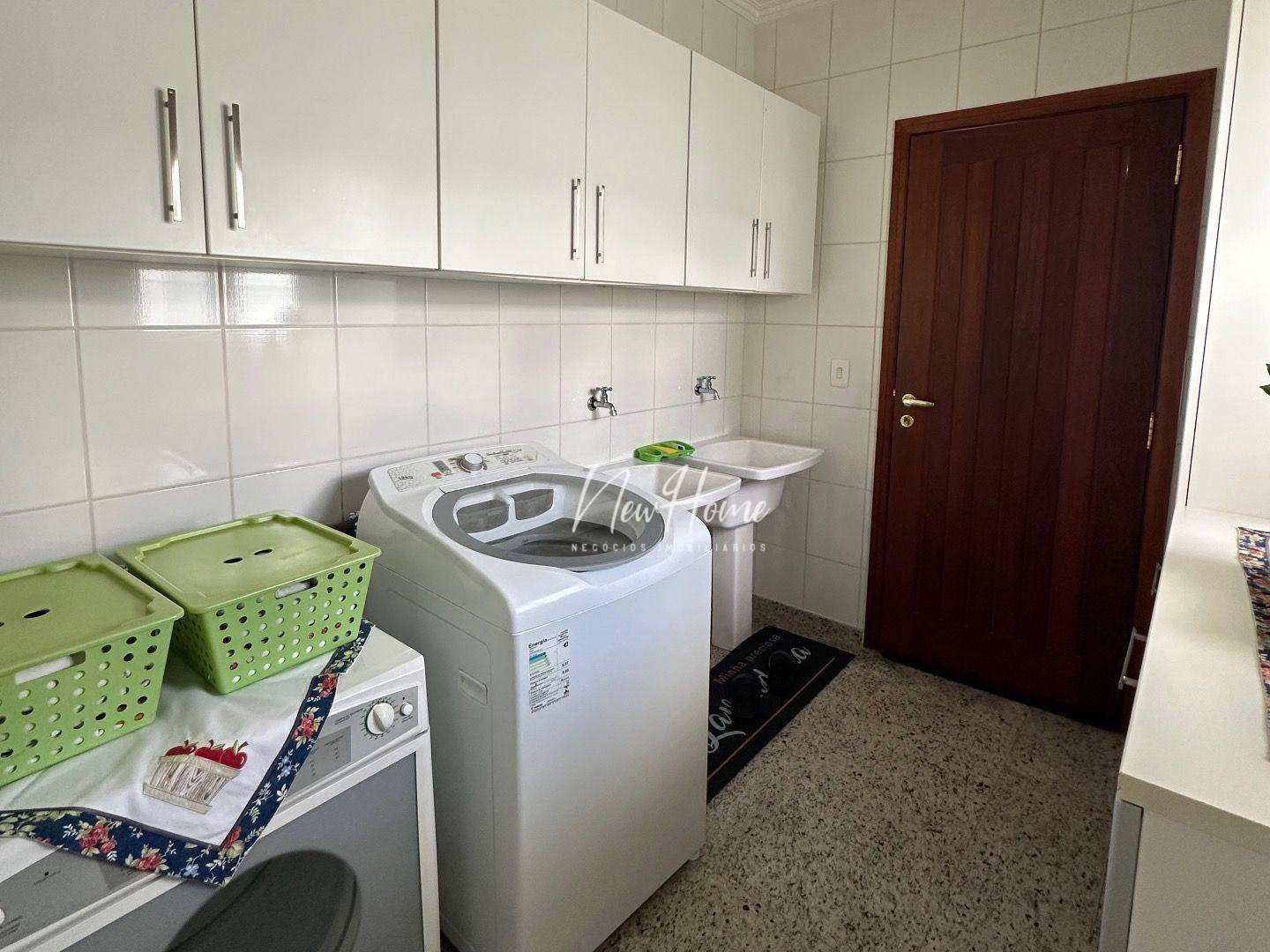 Casa à venda com 3 quartos, 409m² - Foto 16