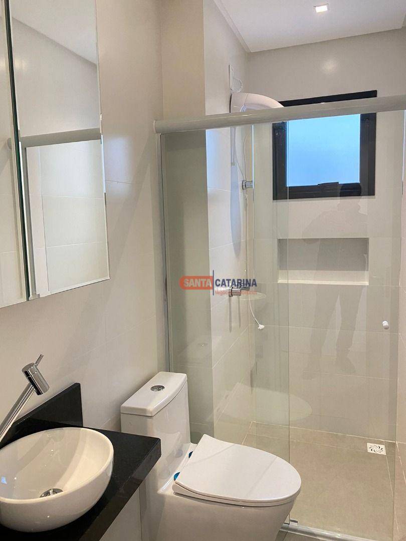 Apartamento à venda e aluguel com 2 quartos, 75m² - Foto 12