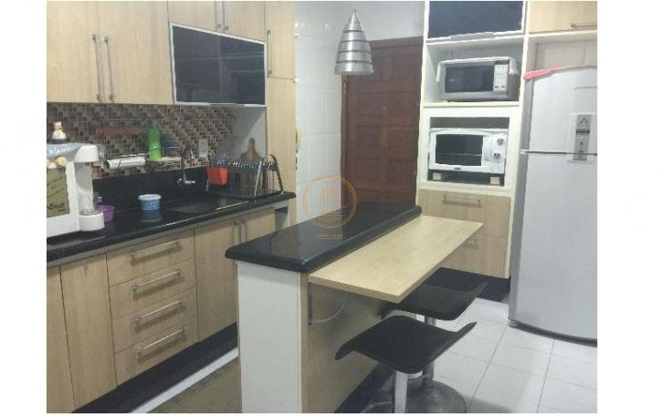 Apartamento à venda com 2 quartos, 90m² - Foto 5