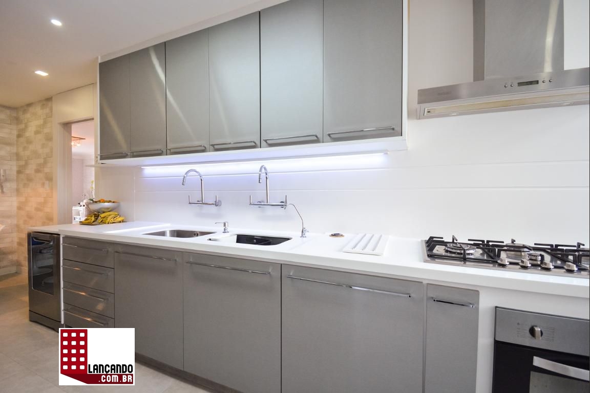 Apartamento à venda com 4 quartos, 220m² - Foto 5