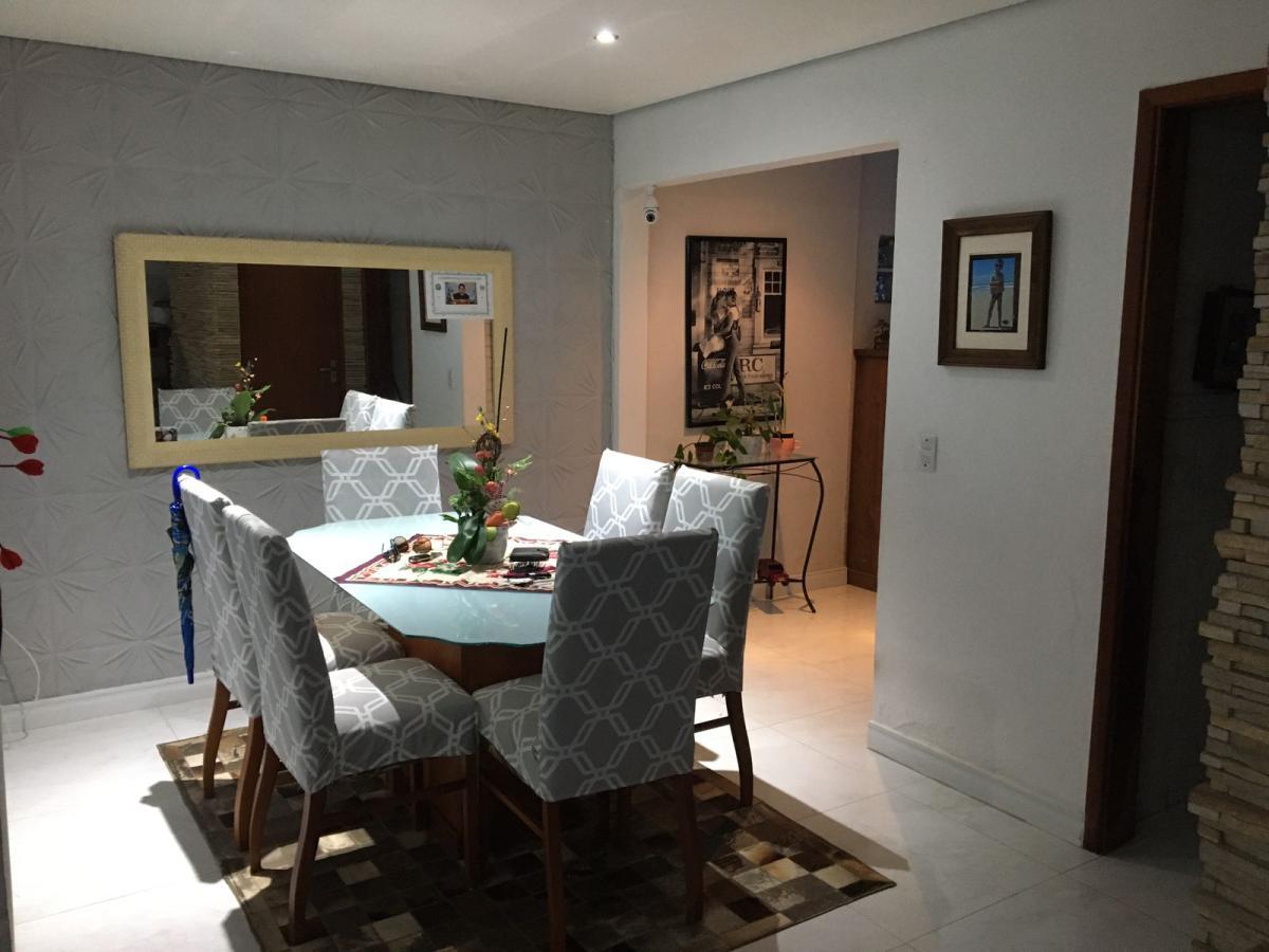 Casa à venda com 2 quartos, 200m² - Foto 2