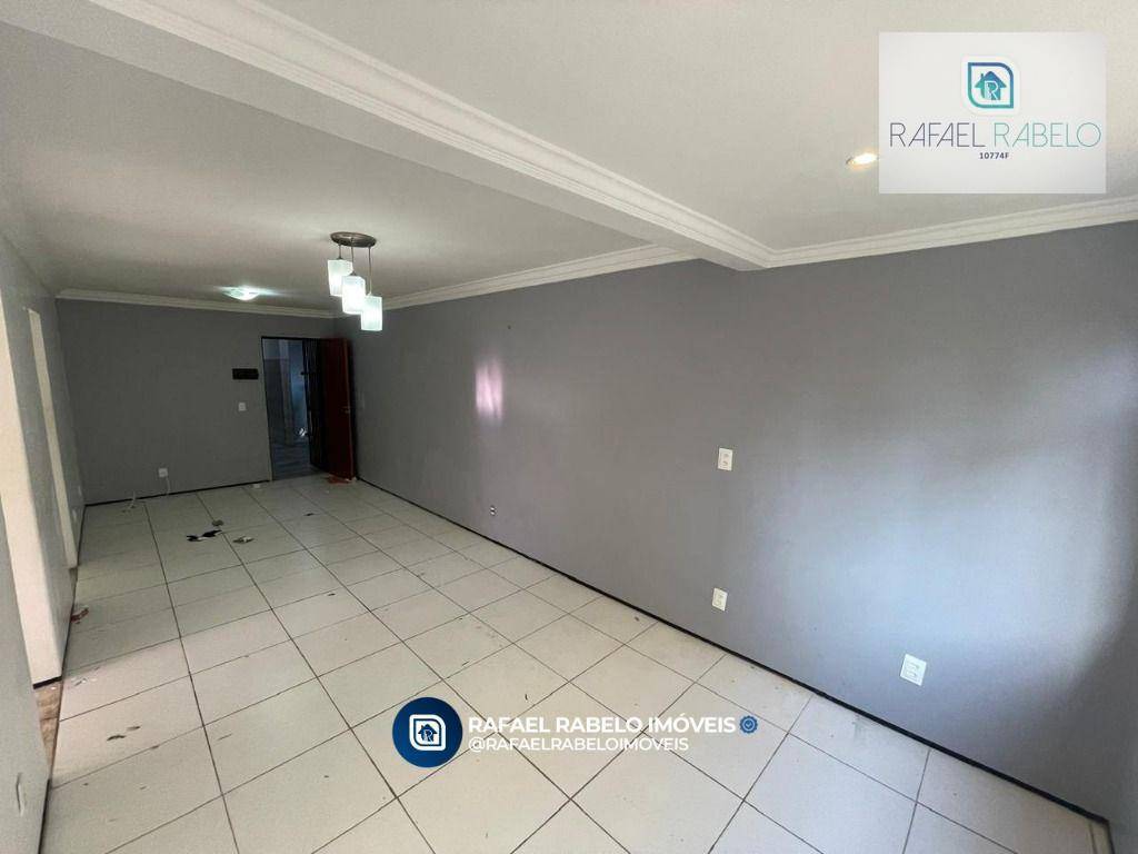 Apartamento à venda com 2 quartos, 75m² - Foto 2