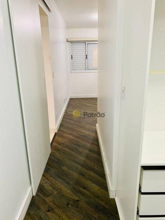 Apartamento à venda com 3 quartos, 70m² - Foto 10