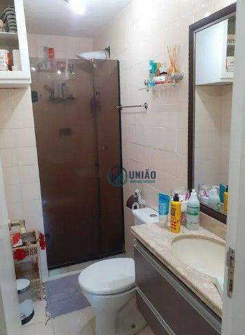 Apartamento à venda com 2 quartos, 60m² - Foto 5