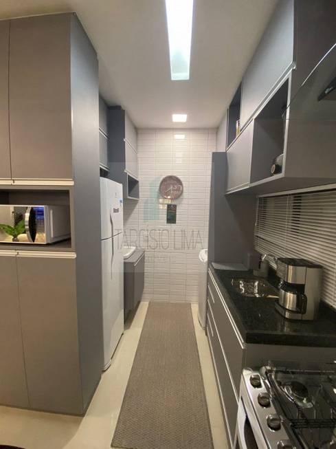 Apartamento à venda com 3 quartos, 65m² - Foto 4