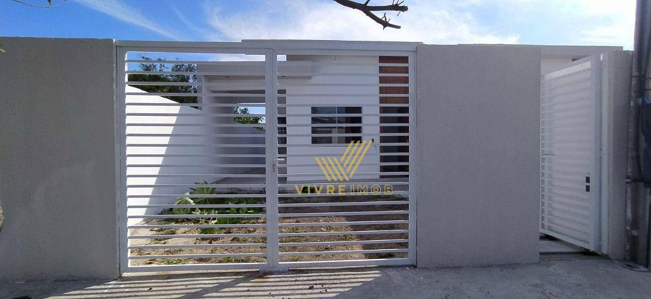 Casa à venda com 3 quartos, 75m² - Foto 13