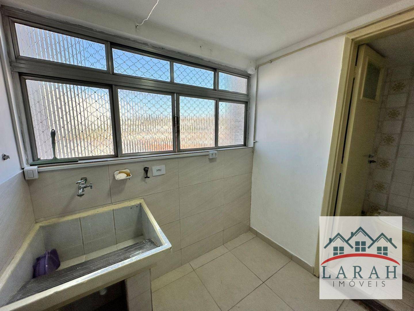 Apartamento para alugar com 3 quartos, 70m² - Foto 14