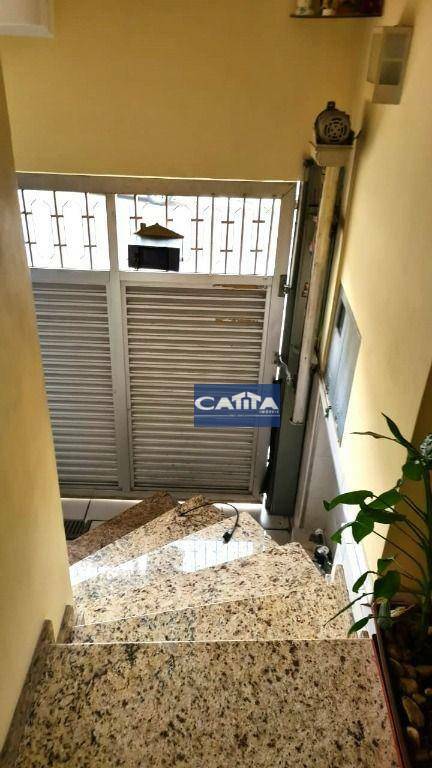 Sobrado à venda com 2 quartos, 120m² - Foto 2