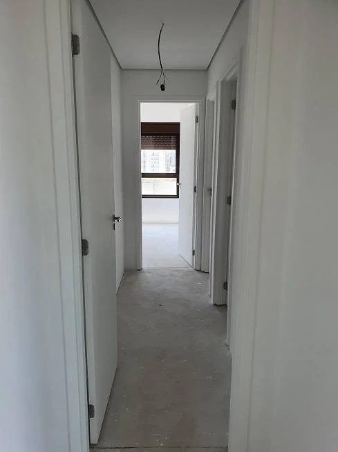 Apartamento à venda com 3 quartos, 137m² - Foto 9