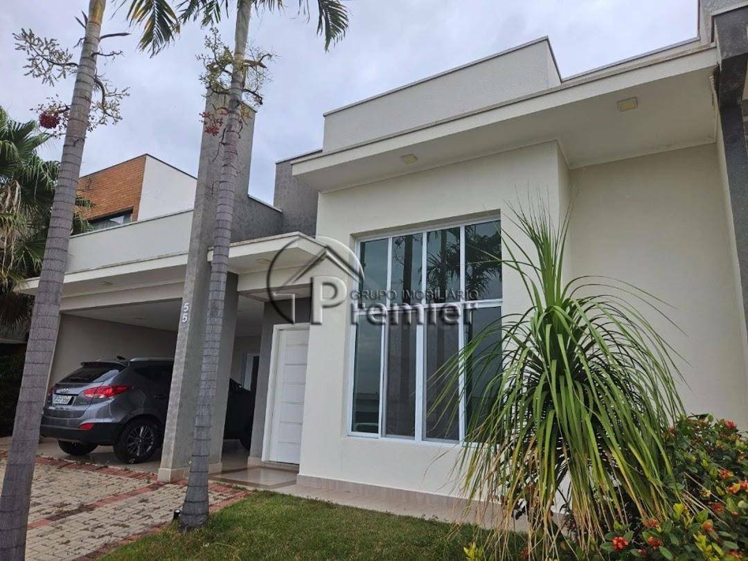 Casa de Condomínio para alugar com 3 quartos, 189m² - Foto 1