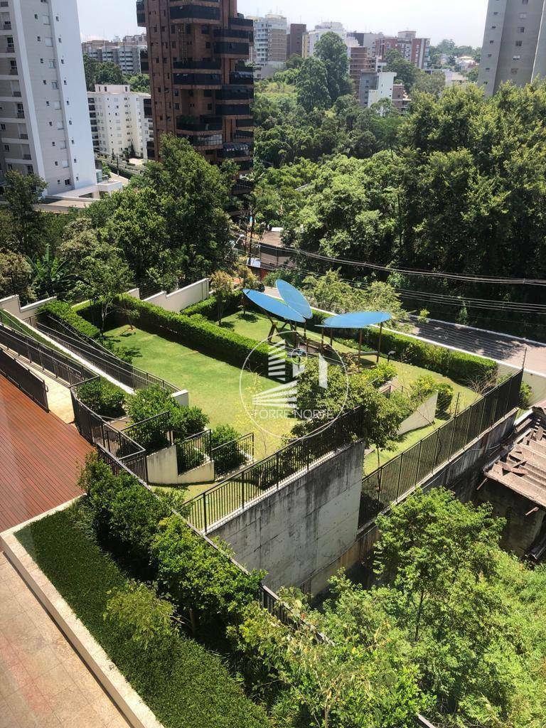 Apartamento à venda com 3 quartos, 140m² - Foto 4